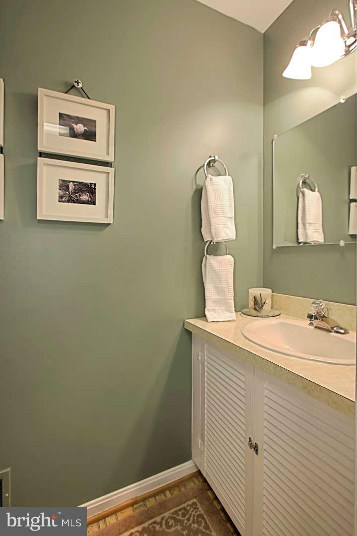 4500 Sudley Road Gainesville, VA 20155 - Photo 16 of 30 Bath