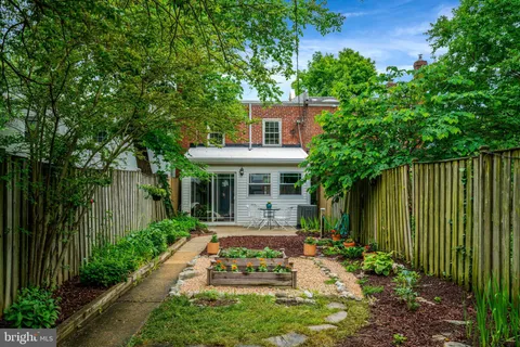 $699,900 | 4789 21st Road North, Arlington, VA 22207
