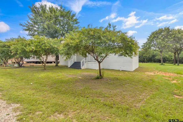 $1,900 | 431 North Hill Road, Tyler, TX 75706