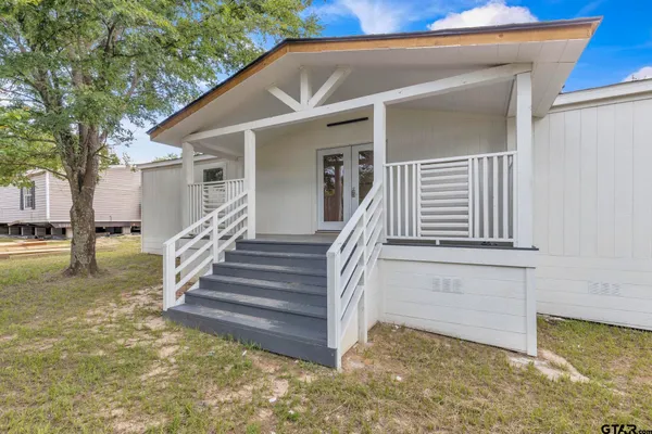 $1,900 | 431 North Hill Road, Tyler, TX 75706