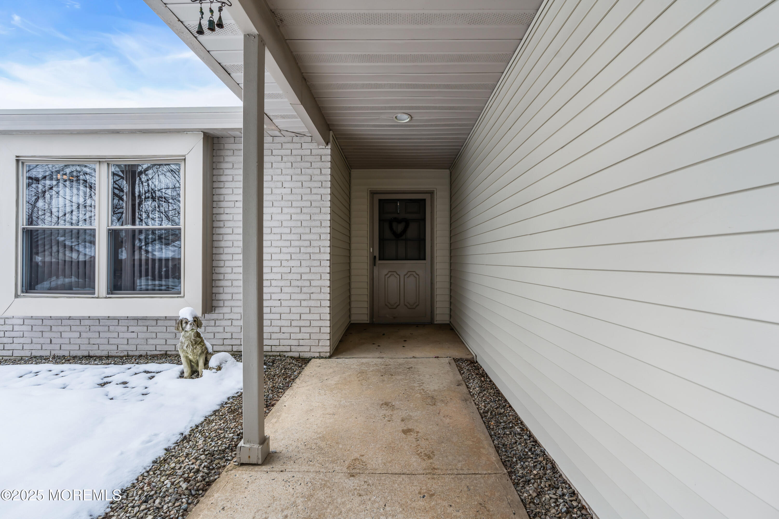 5 Oriel Way Marlboro, NJ 07746 - Photo 16 of 23 5 ORIEL FRONT ENTRANCEWAY