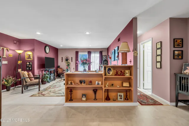 $495,999 | 5 Oriel Way, Marlboro, NJ 07746