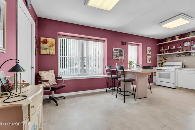 $495,999 | 5 Oriel Way, Marlboro, NJ 07746