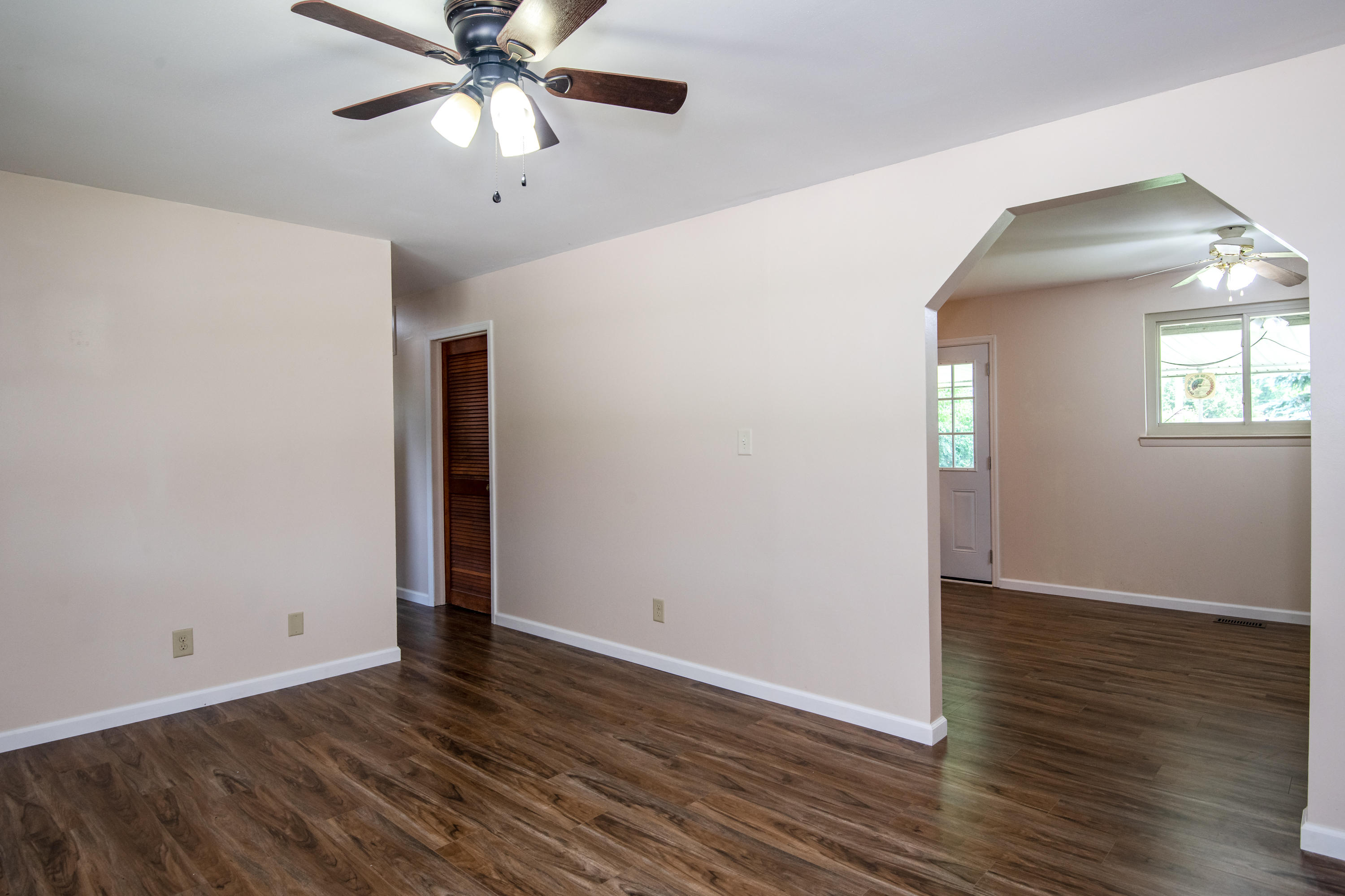 131 West Dayton-Yellow Springs Road Fairborn, OH 45324 - Photo 7 of 33