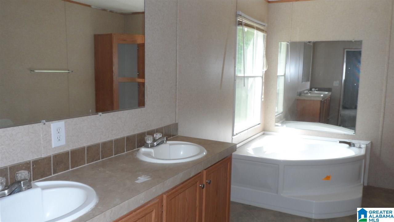 485 Gray Harrelson Road Jacksonville, AL 36265 - Photo 7 of 14