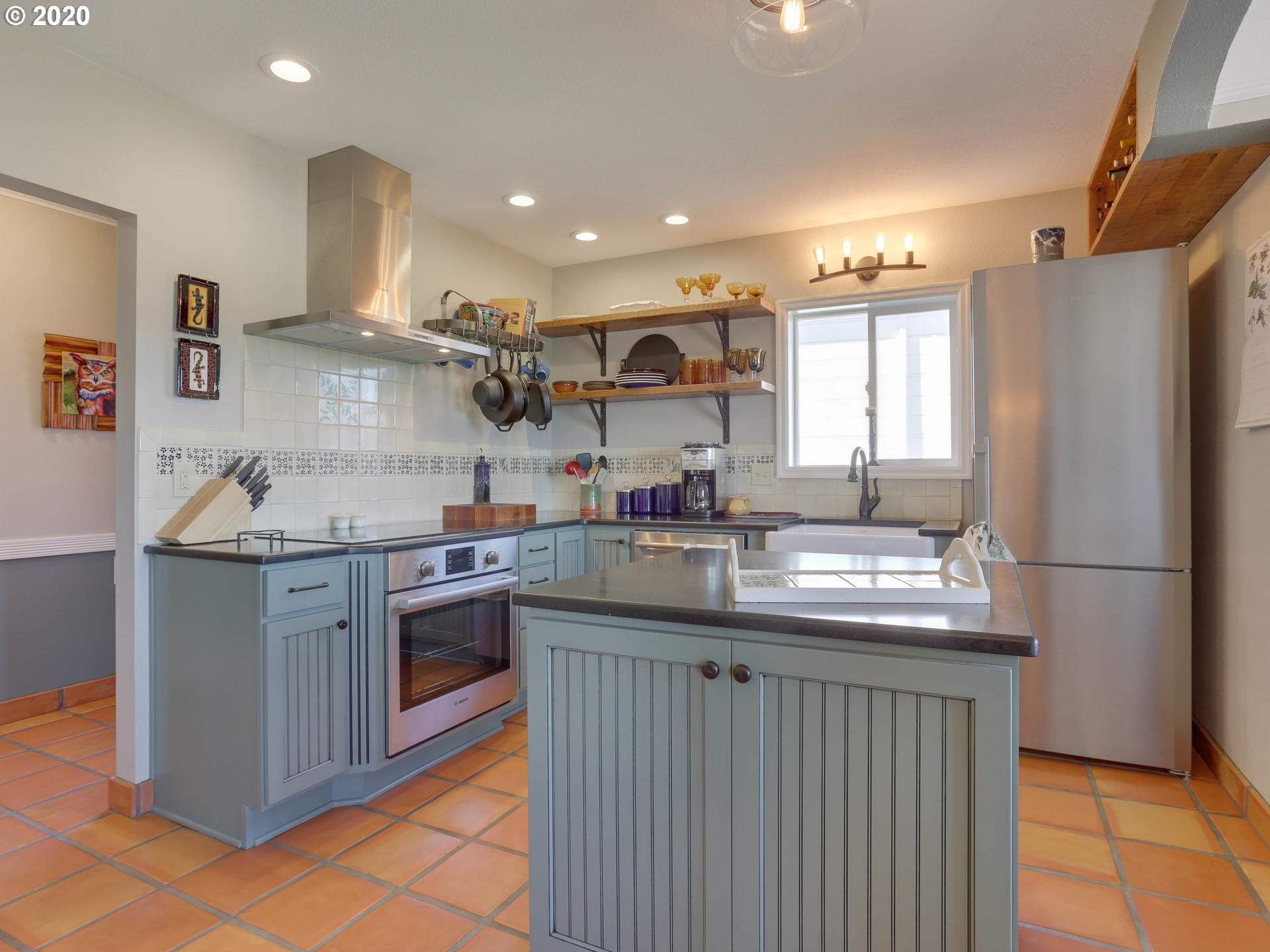 720 Southwest Moss Street Portland, OR 97219 - Photo 15 of 32 Gallery Image 15