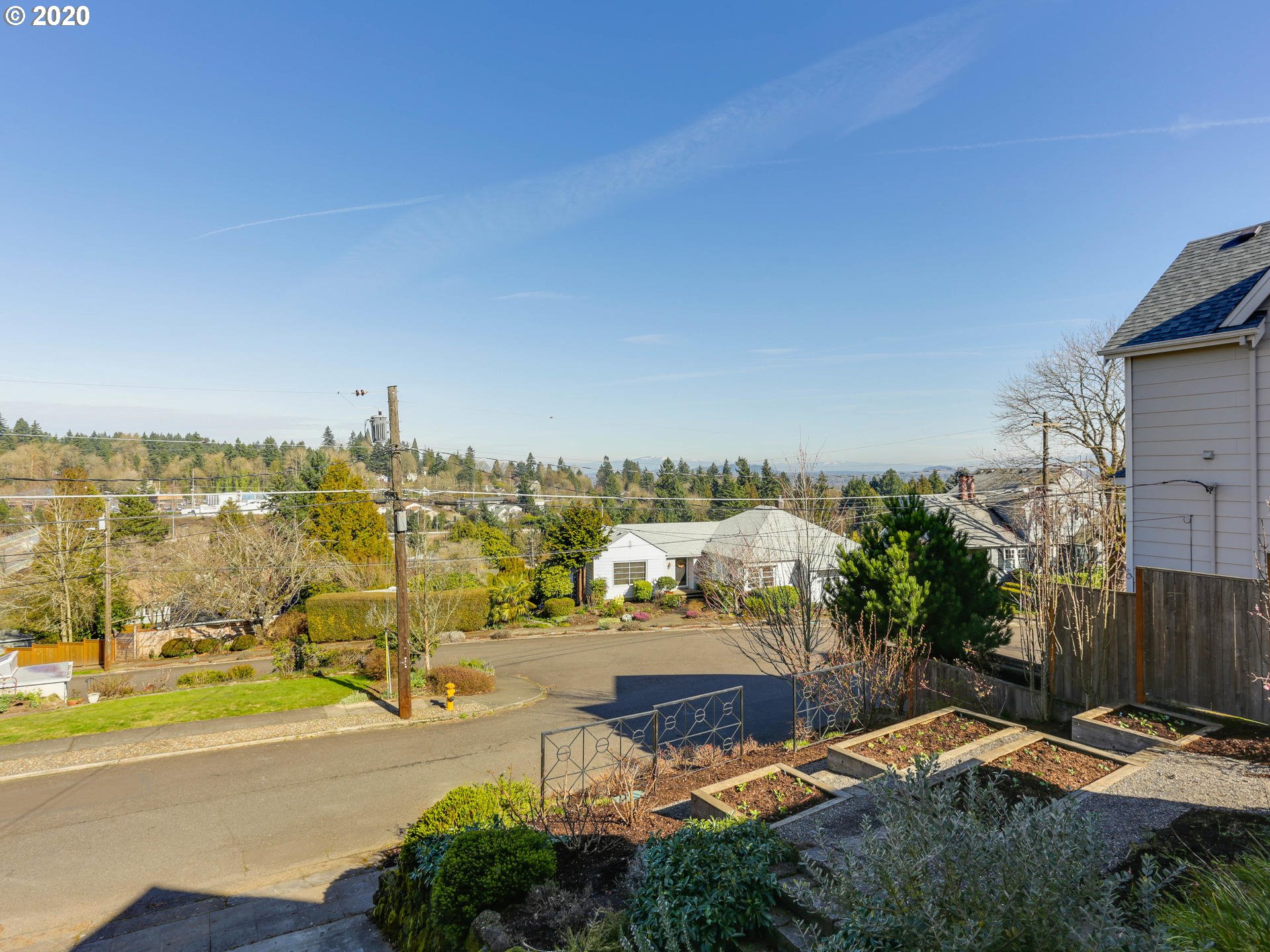 720 Southwest Moss Street Portland, OR 97219 - Photo 5 of 32 Gallery Image 5