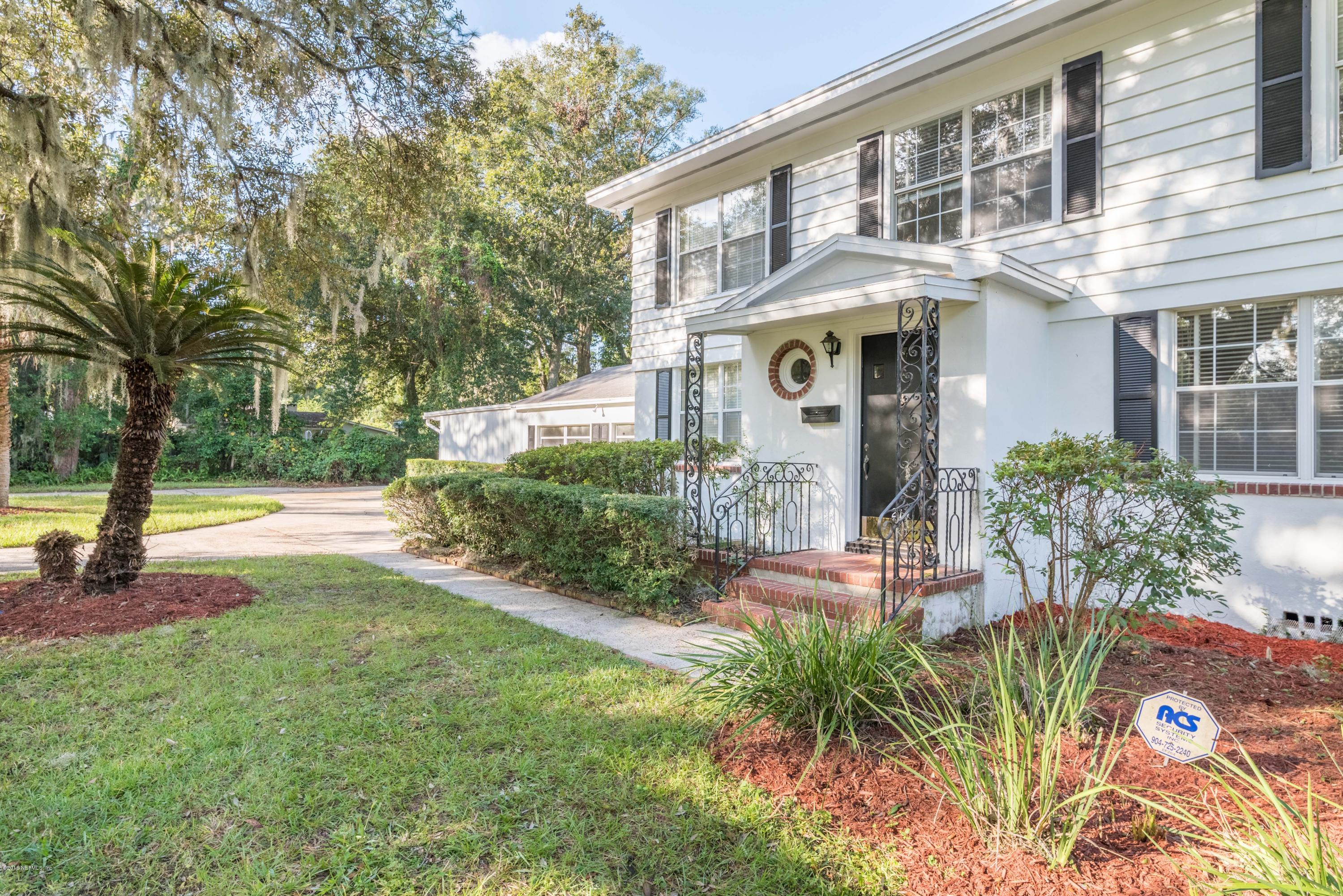 214 Sandra Road Jacksonville, FL 32211 - Photo 3 of 28 214 Sandra Rd-5