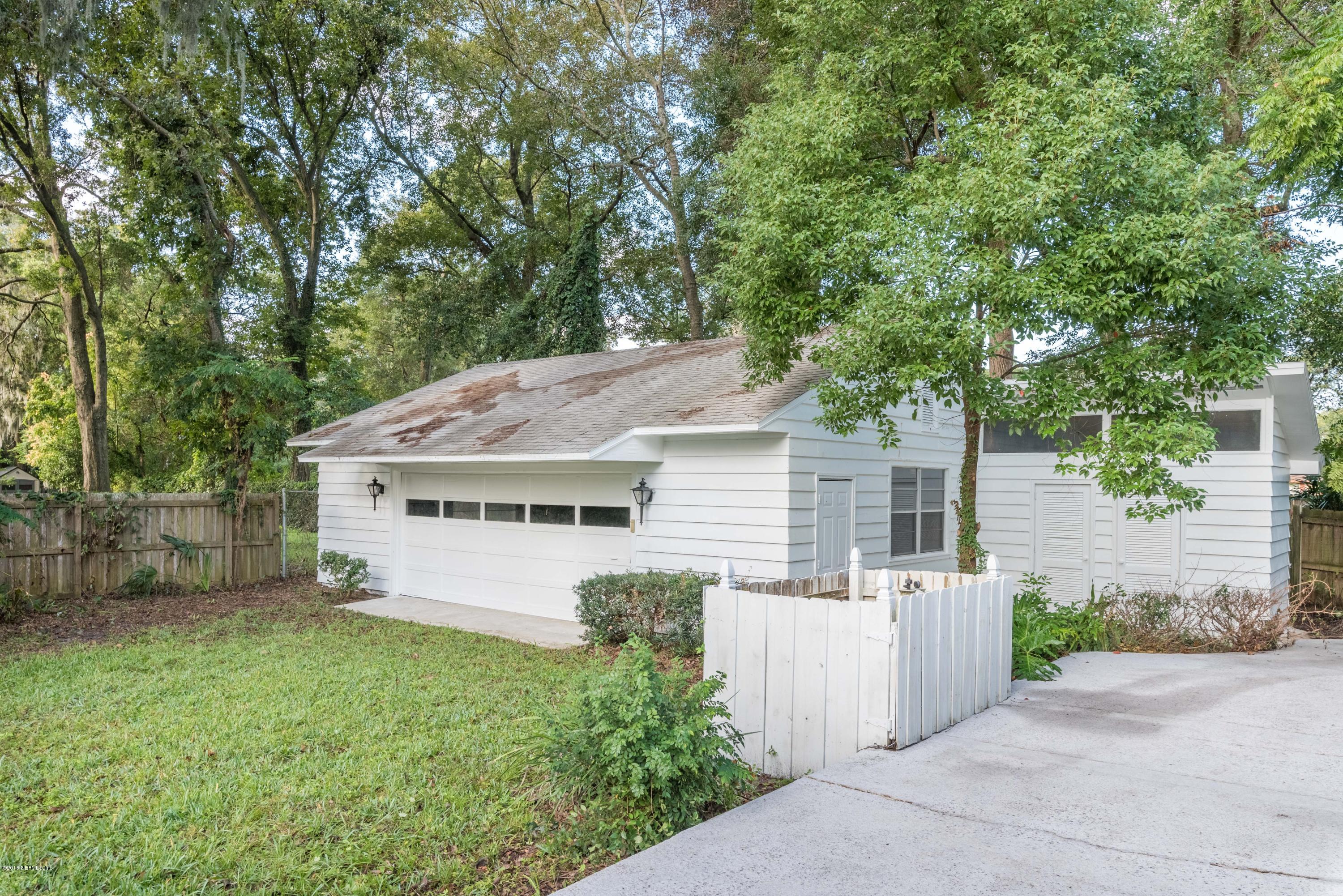 214 Sandra Road Jacksonville, FL 32211 - Photo 5 of 28 214 Sandra Rd-39