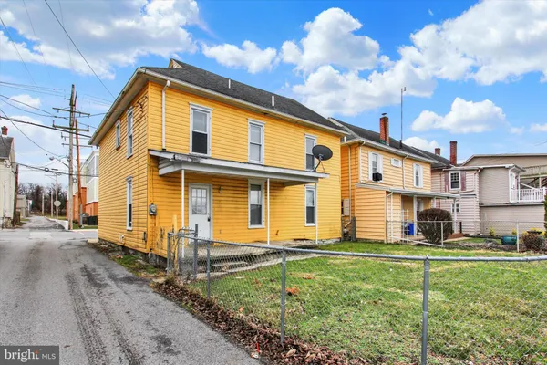 $229,000 | 15 East Orange Street, Shippensburg, PA 17257