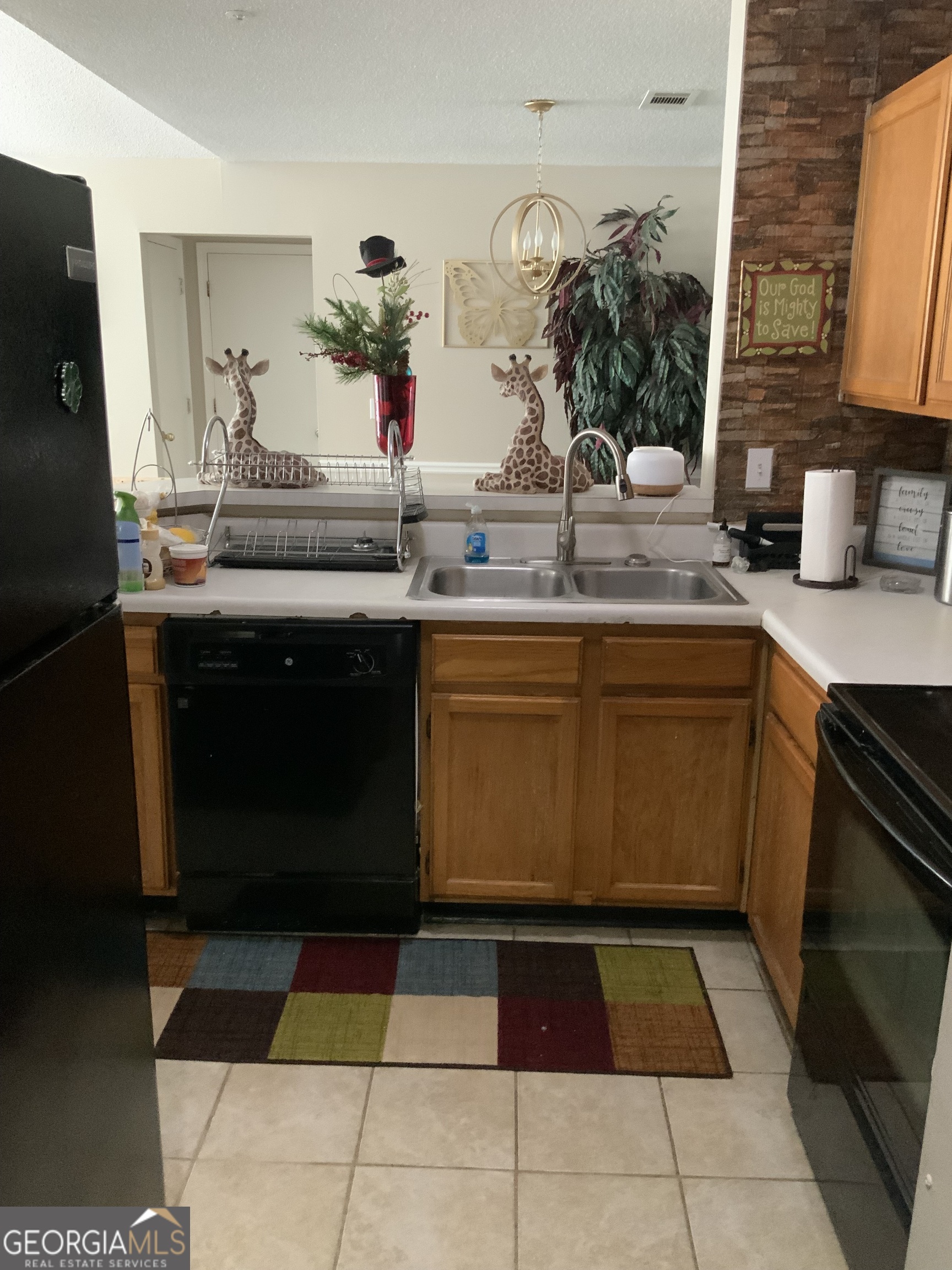 3526 Shepherds Path, Unit 1 Decatur, GA 30034 - Photo 6 of 26 a kitchen with a sink and cabinets