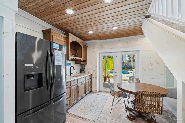 $1,090,000 | 900 Largo Drive, Pensacola Beach, FL 32561