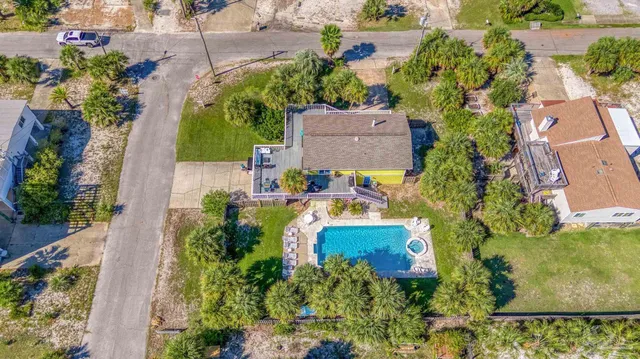 $1,090,000 | 900 Largo Drive, Pensacola Beach, FL 32561