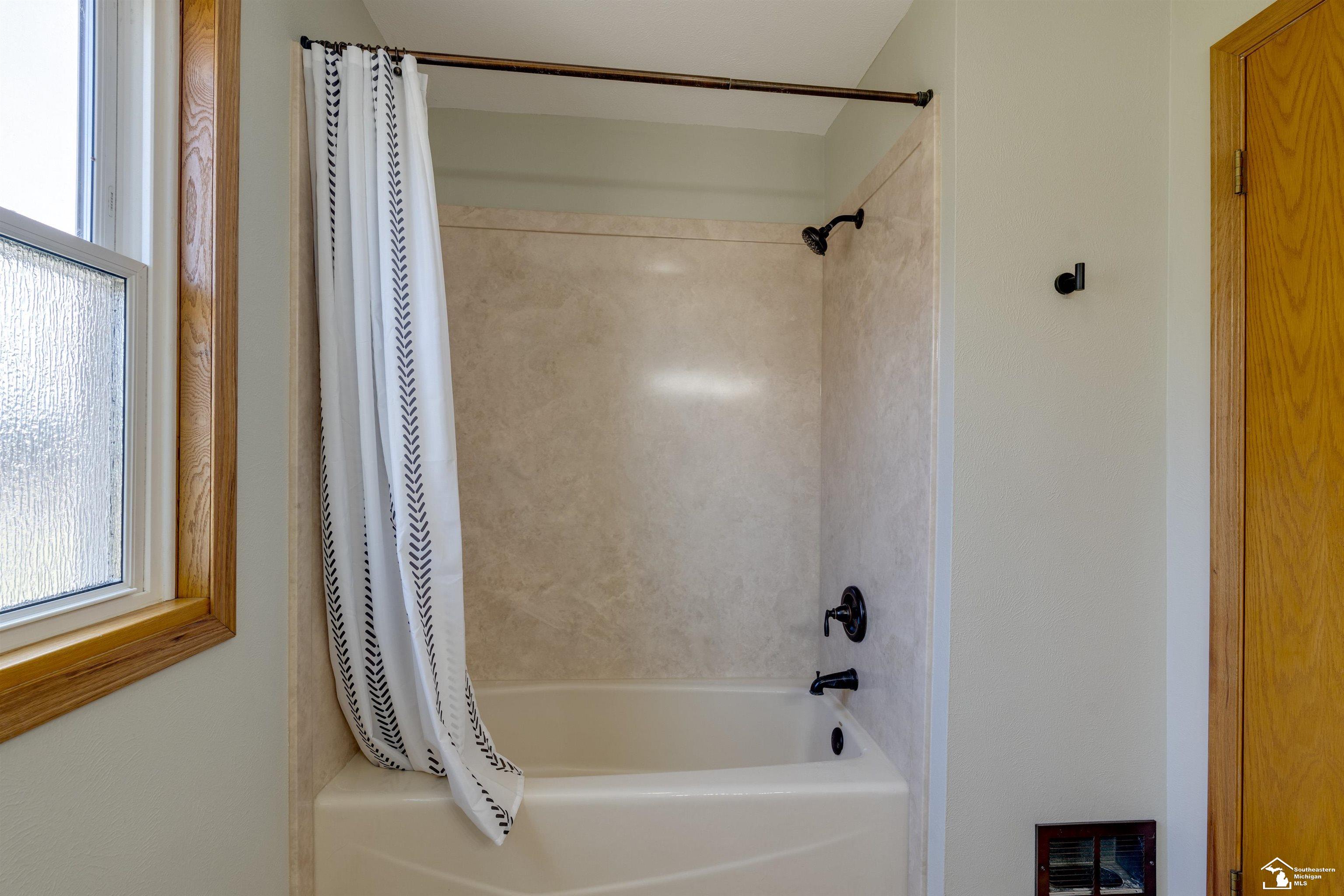 12212 Secor Road Ida, MI 48140 - Photo 25 of 55