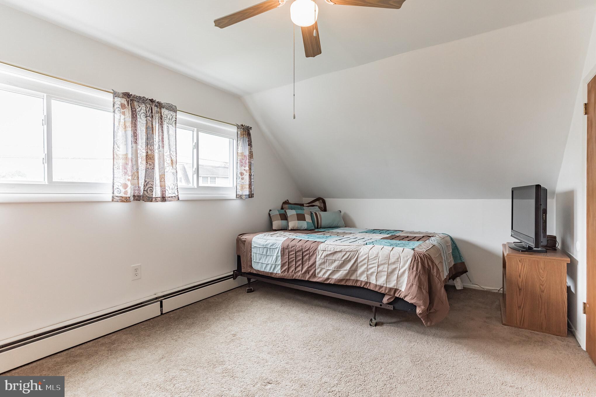 34 Firebush Road Levittown, PA 19056 - Photo 18 of 25