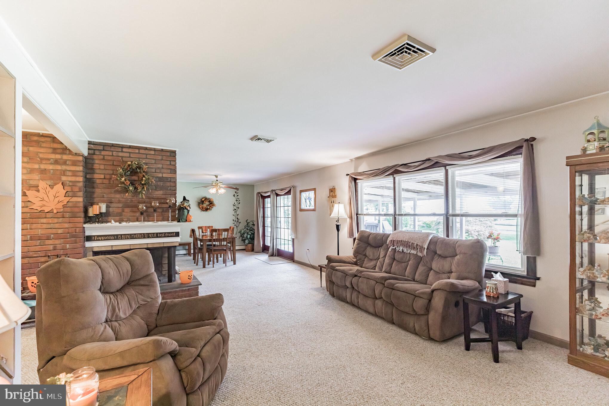 34 Firebush Road Levittown, PA 19056 - Photo 6 of 25