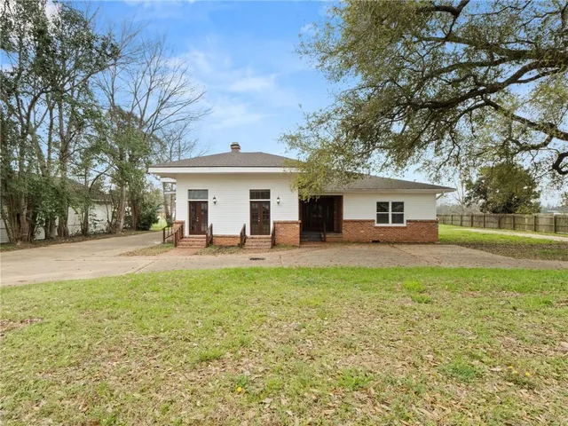 $309,999 | 5411 Dixie Lane, Alexandria, LA 71301