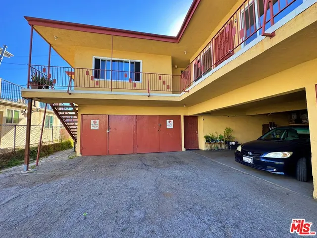 $2,050,000 | 2844 Ardmore Avenue, South Gate, CA 90280