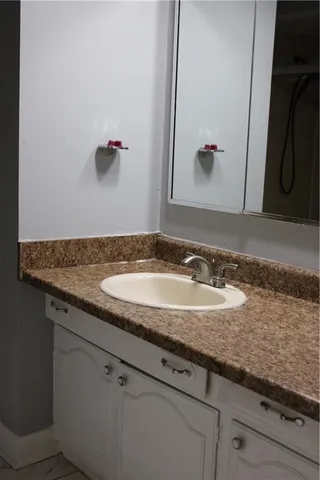 $305,000 | 75 Lucaya Drive, Kenner, LA 70065