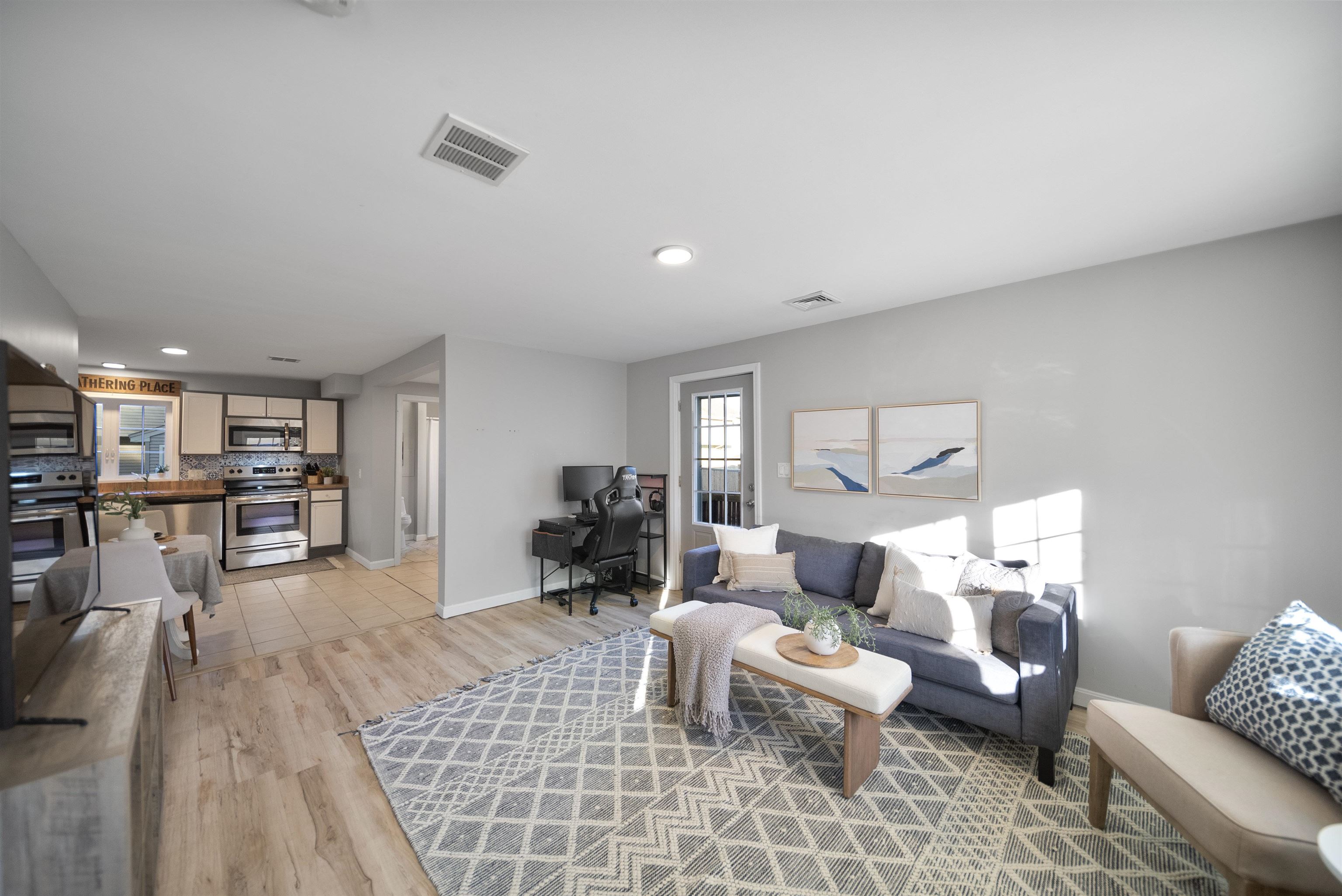 33 West Elmhurst Avenue, Unit B Manchester, NH 03103 - Photo 18 of 23