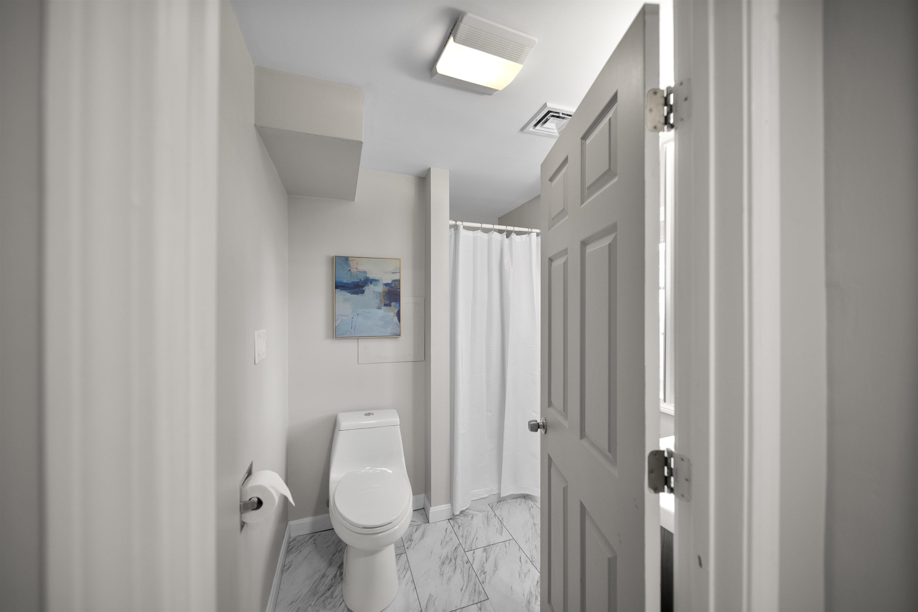 33 West Elmhurst Avenue, Unit B Manchester, NH 03103 - Photo 23 of 23