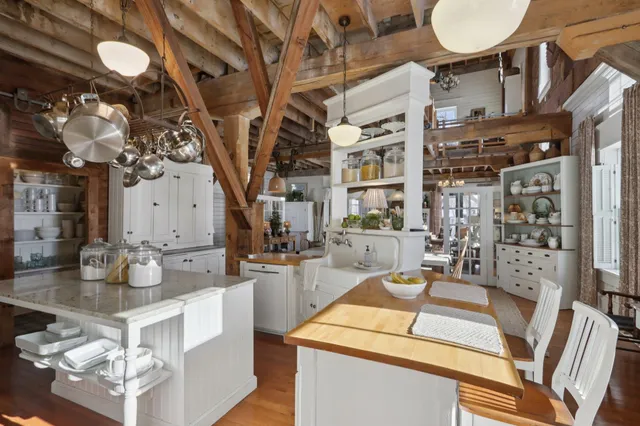 $849,900 | 33511 Old Mill Drive, Lone Rock, WI 53556