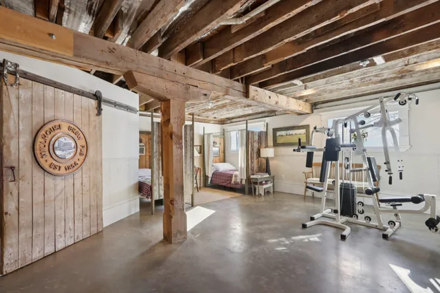 $849,900 | 33511 Old Mill Drive, Lone Rock, WI 53556