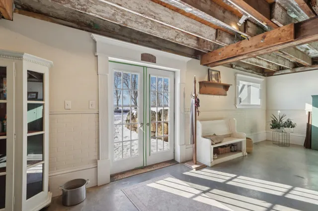 $849,900 | 33511 Old Mill Drive, Lone Rock, WI 53556