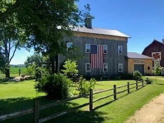 $849,900 | 33511 Old Mill Drive, Lone Rock, WI 53556