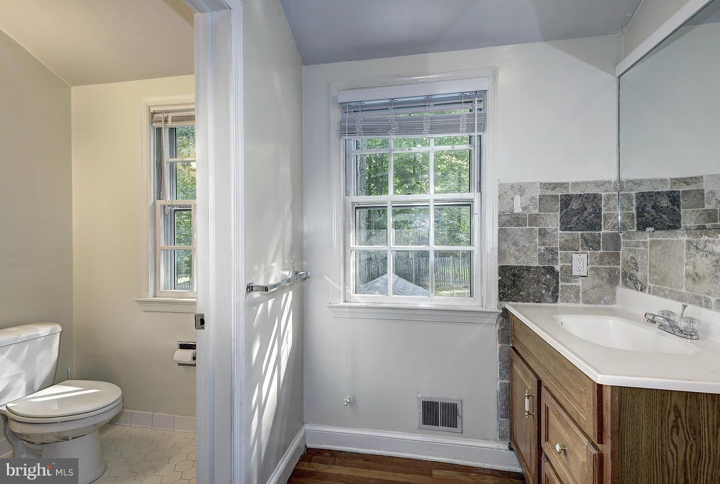 10516 Gainsborough Road Potomac, MD 20854 - Photo 22 of 30 BATHROOM WITH DUAL SINK AREAS