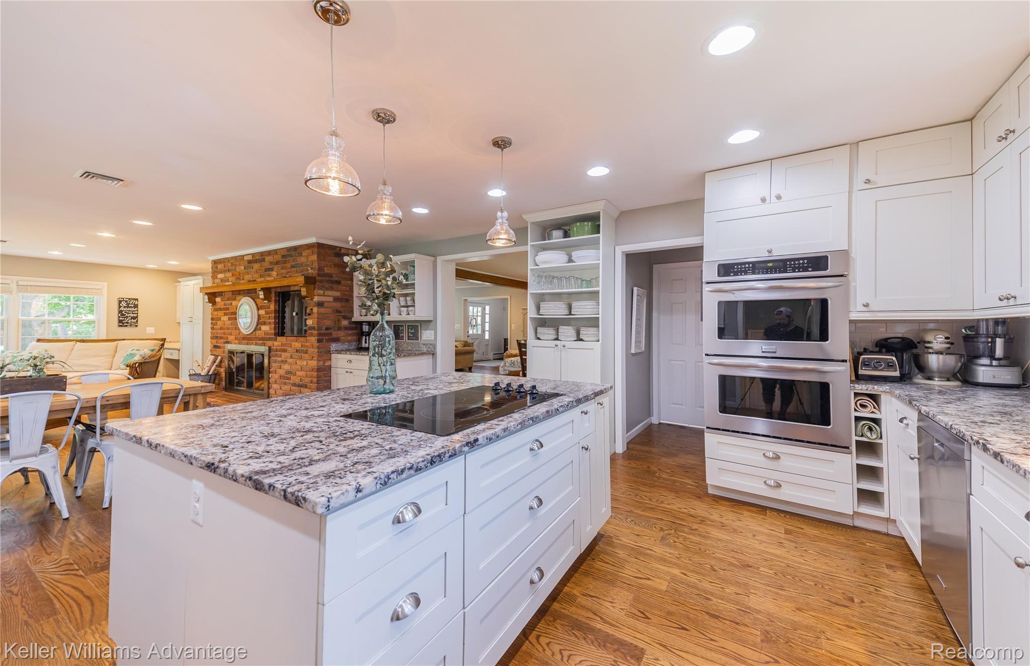 26850 Halsted Road Farmington, MI 48331 - Photo 38 of 75 DEAN _ Farmington Hills-37.jpg