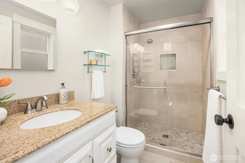 $1,697,000 | 10543 158th Avenue Northeast, Redmond, WA 98052