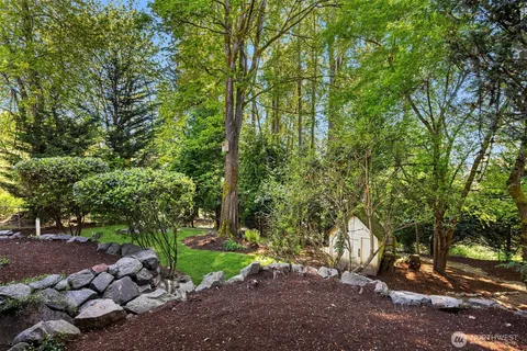$1,697,000 | 10543 158th Avenue Northeast, Redmond, WA 98052