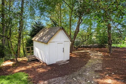 $1,697,000 | 10543 158th Avenue Northeast, Redmond, WA 98052