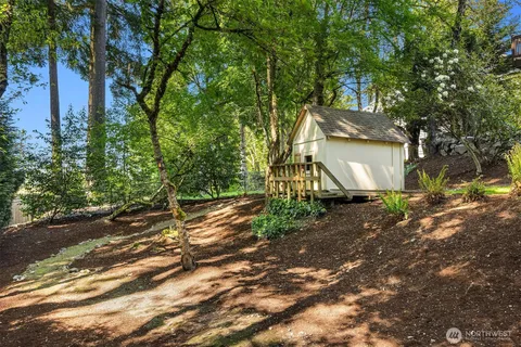 $1,697,000 | 10543 158th Avenue Northeast, Redmond, WA 98052