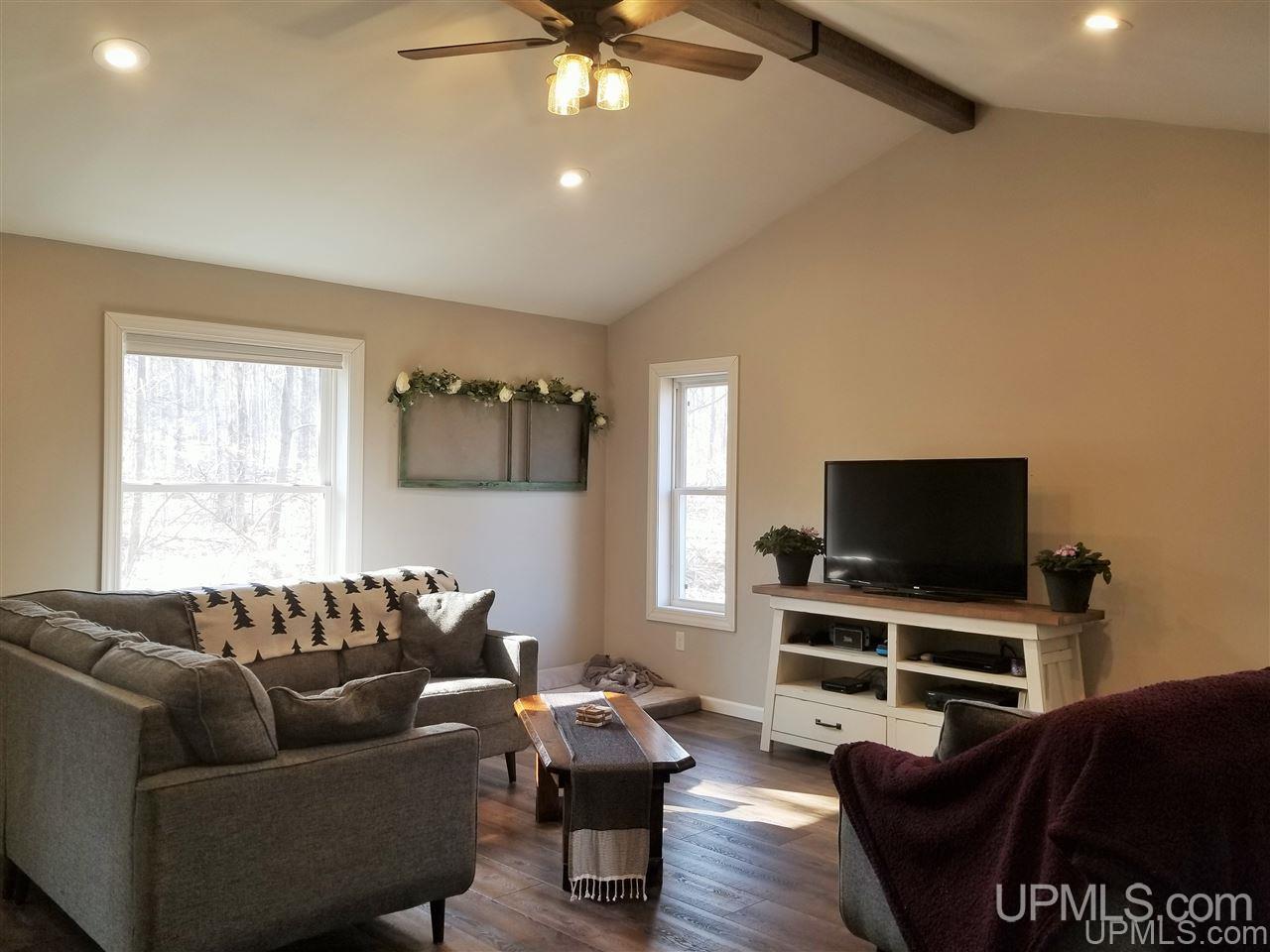 10434 West Co Road Manistique, MI 49854 - Photo 16 of 42