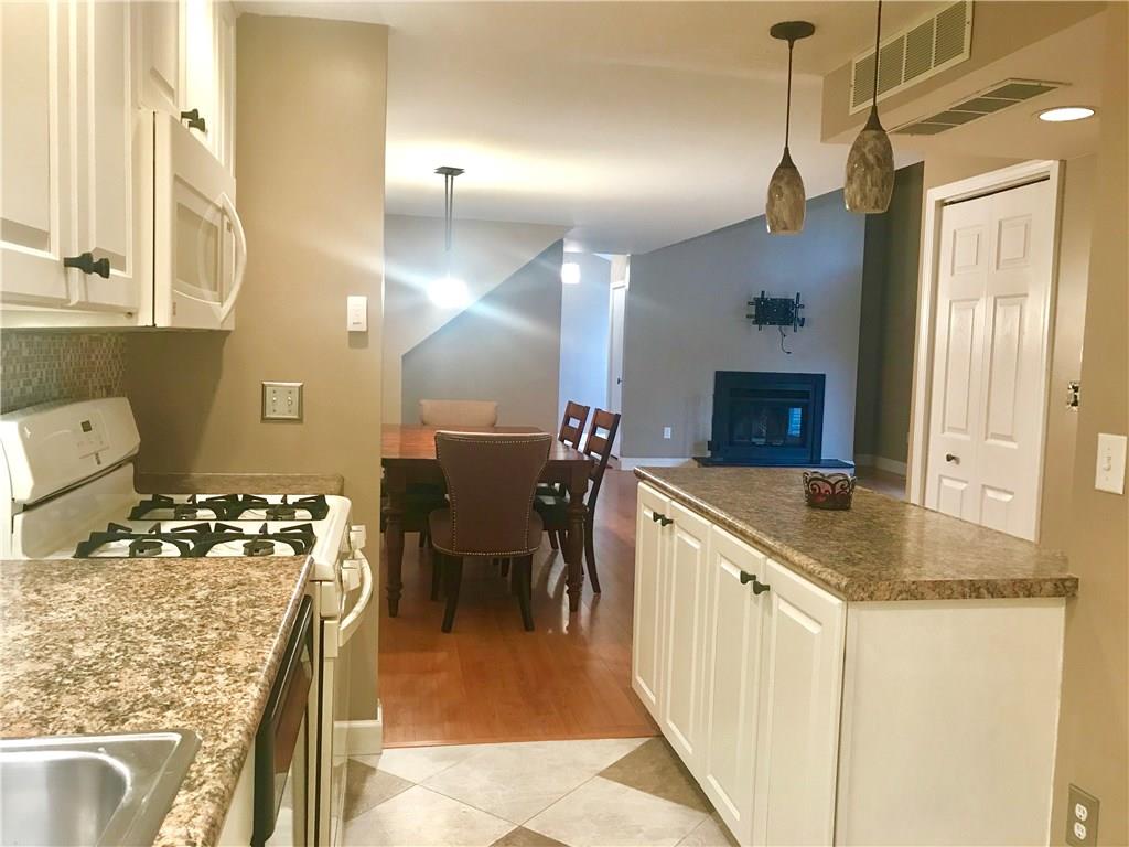 1207 Kenzie Road Pittsburgh, PA 15205 - Photo 3 of 17 Gallery Image 3