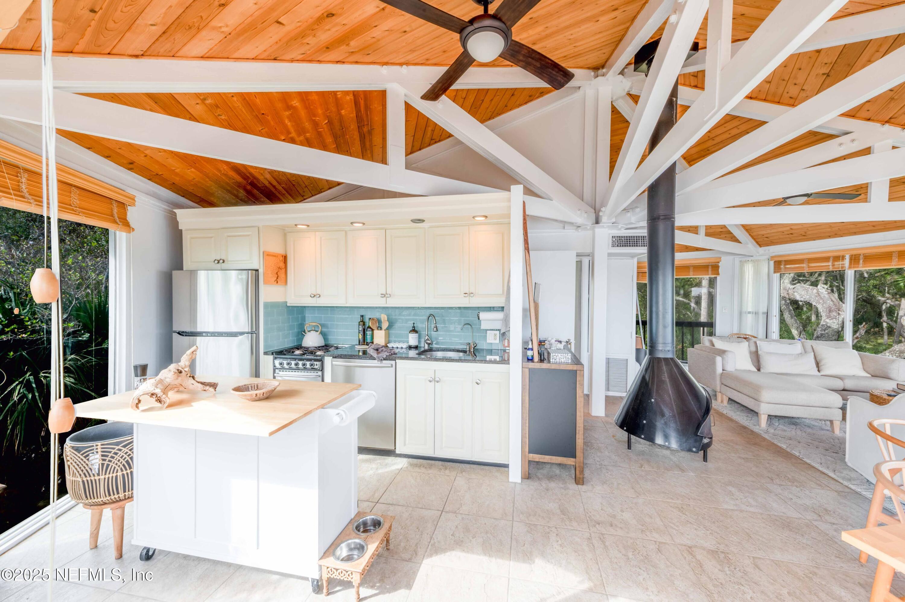 11255 Fort George Road Jacksonville, FL 32226 - Photo 24 of 38 a room with sink and cabinets