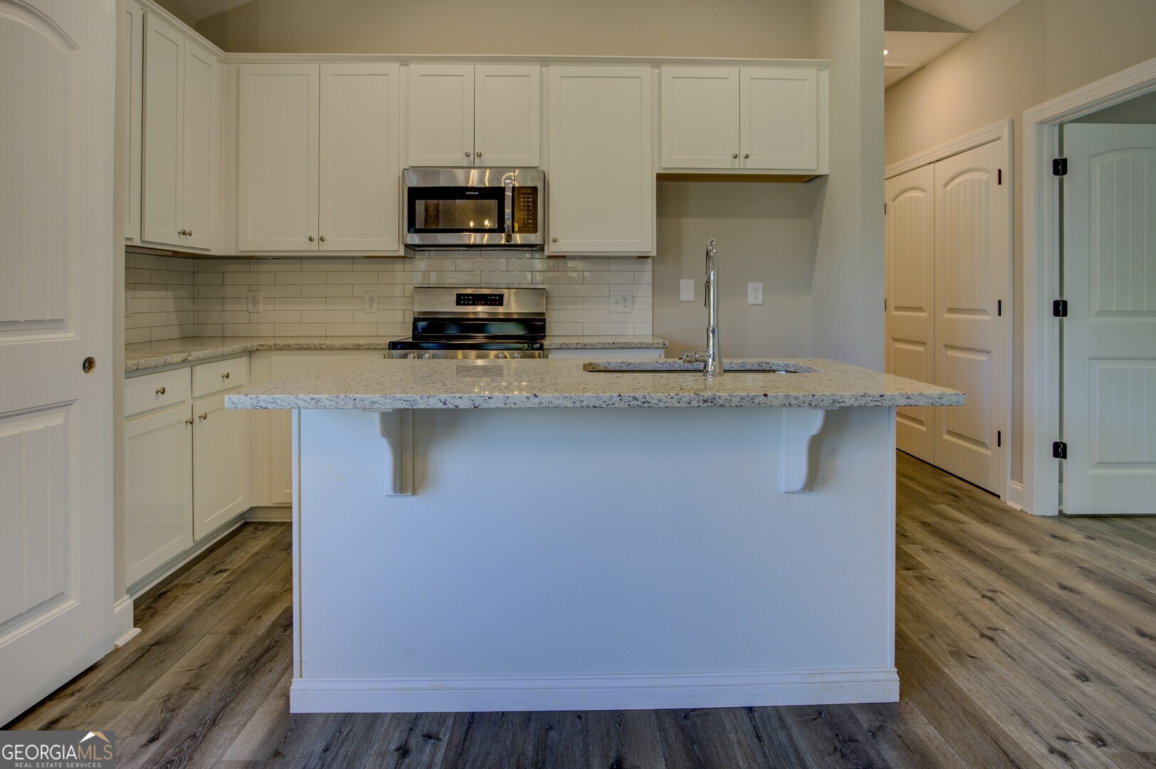 9213 Westview Drive Southwest Covington, GA 30014 - Photo 7 of 33