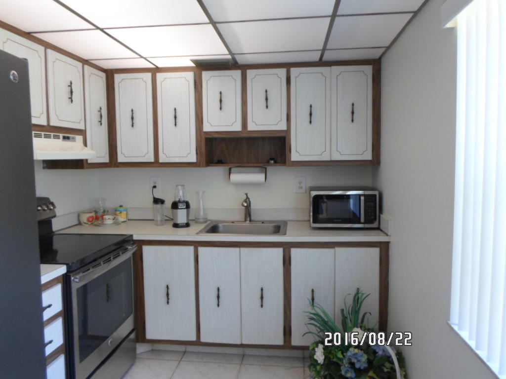 875 Normandy Lane Delray Beach, FL 33484 - Photo 17 of 17 2016-08-22 02.36.31