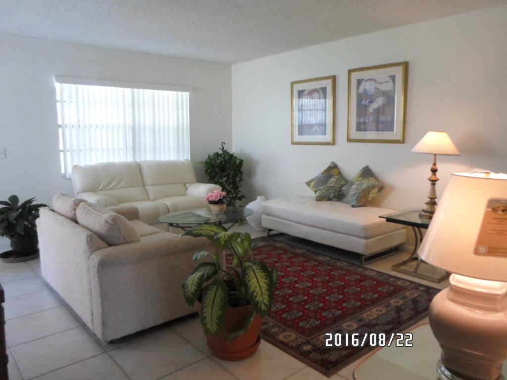 875 Normandy Lane Delray Beach, FL 33484 - Photo 4 of 17 2016-08-22 02.33.13