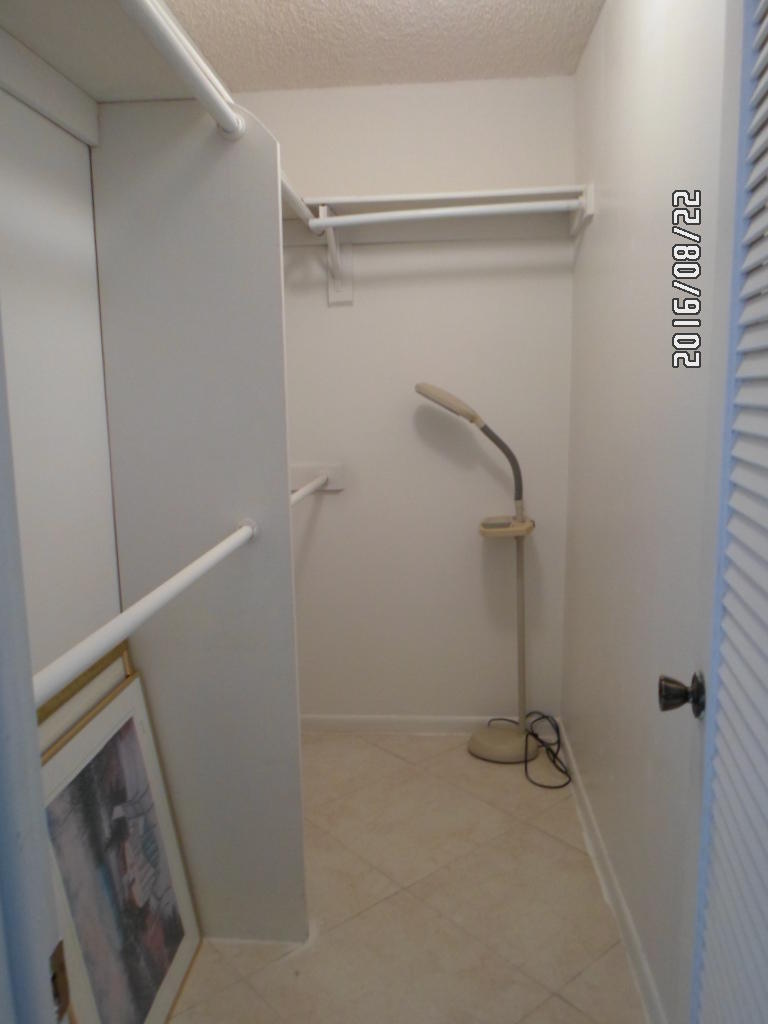 875 Normandy Lane Delray Beach, FL 33484 - Photo 10 of 17 2016-08-22 02.34.36