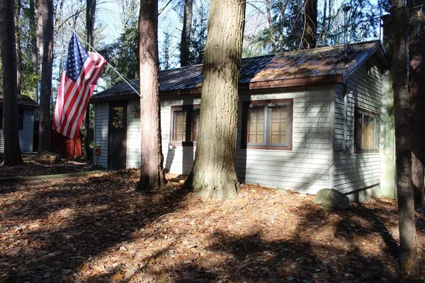 $94,900 | 2809 Hayes Road, Harrison, MI 48625