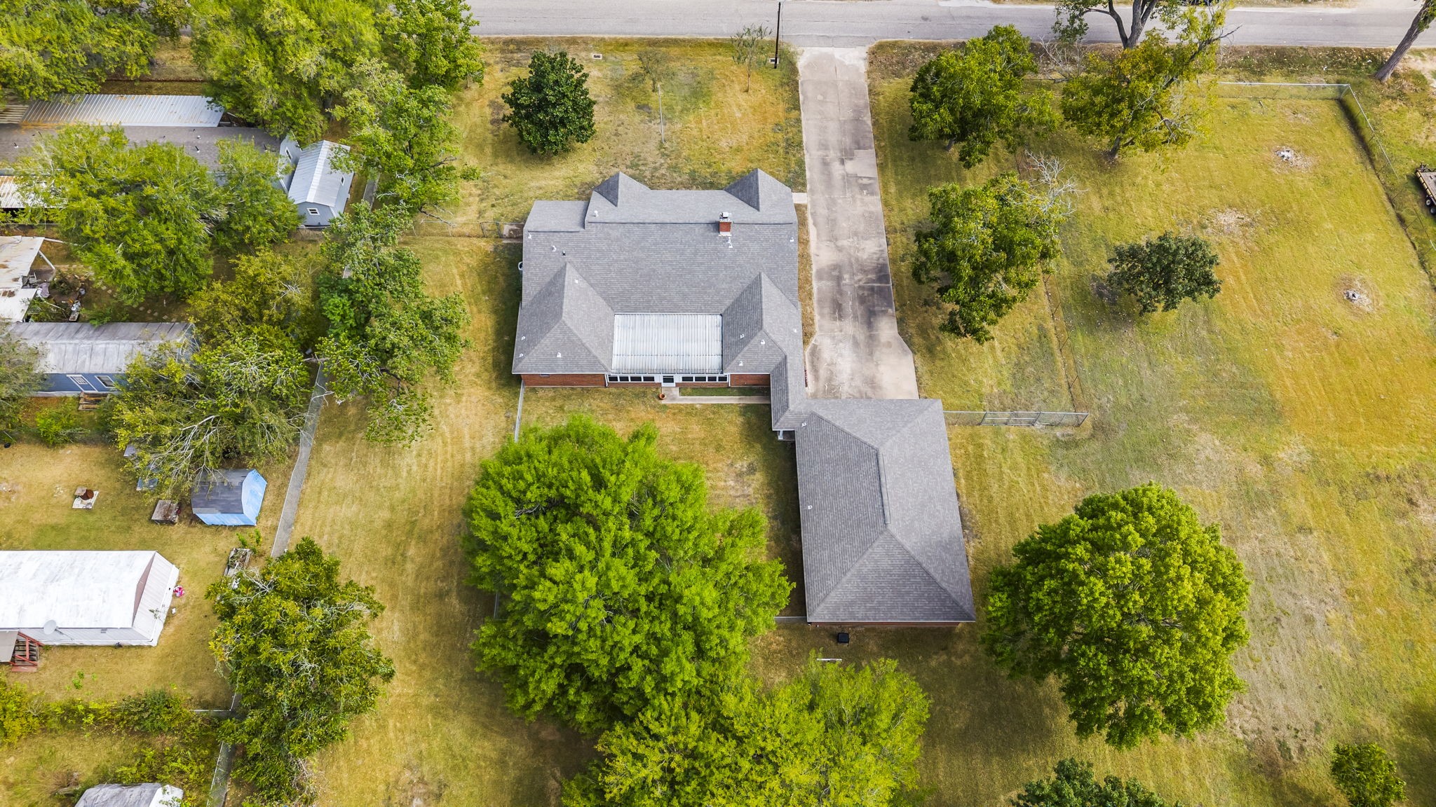 2810 Lilac Street Pasadena, TX 77503 - Photo 36 of 38 an aerial view of residential houses with outdoor space and swimming pool