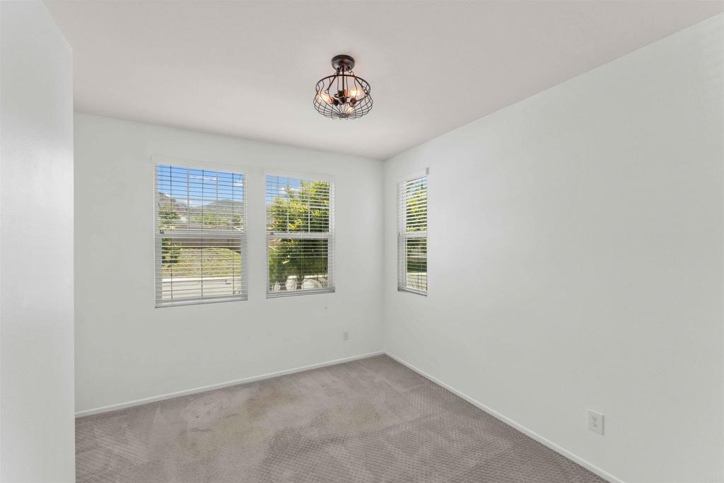 35664 Asturian Way Fallbrook, CA 92028 - Photo 12 of 56