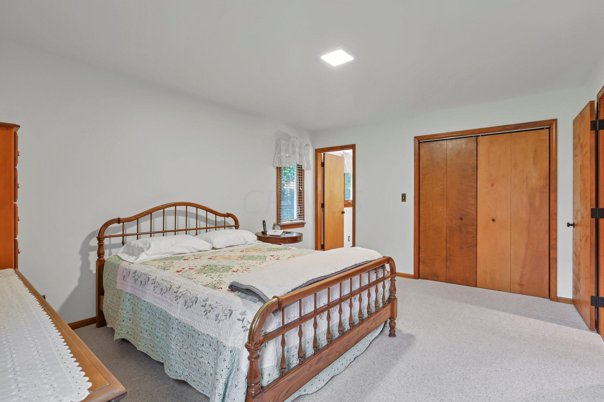 3705 Sheets Road Northwest Lancaster, OH 43130 - Photo 27 of 48 double closets