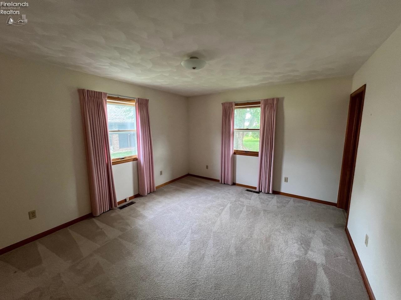 1231 Buchman Road Fremont, OH 43420 - Photo 6 of 50 Gallery Image 6