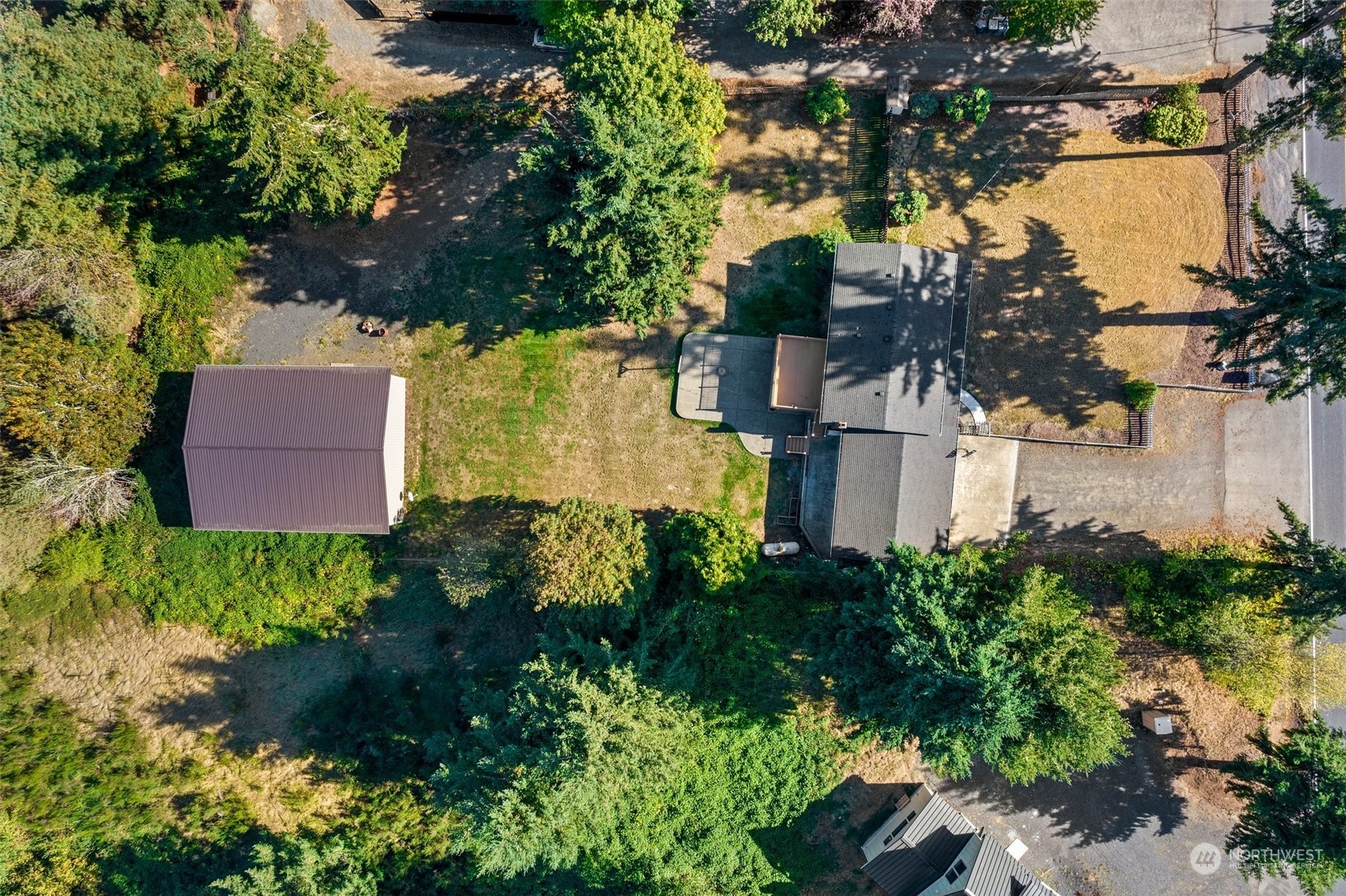 203 Sommerville Road Chehalis, WA 98532 - Photo 3 of 39 an aerial view of a house with a yard