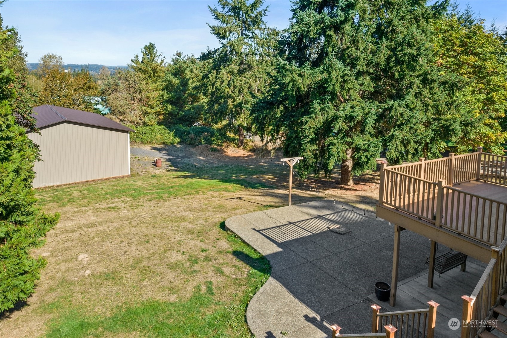 203 Sommerville Road Chehalis, WA 98532 - Photo 33 of 39 a terrace with a garden