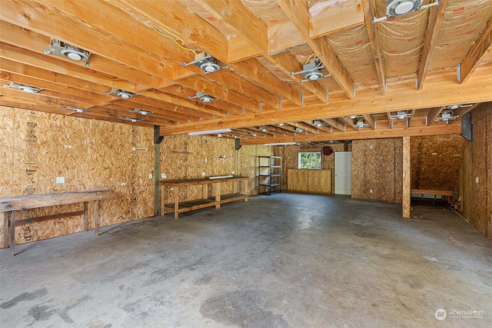 203 Sommerville Road Chehalis, WA 98532 - Photo 37 of 39 a view of a room with garage